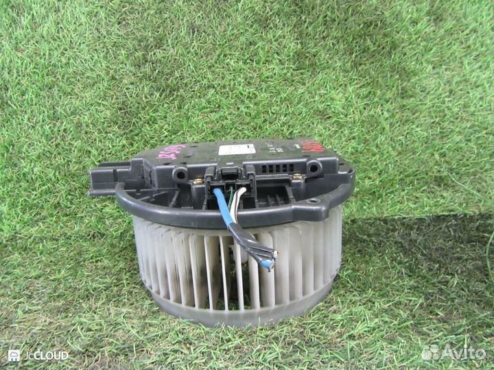 Мотор печки на toyota markii GX110 1G-FE