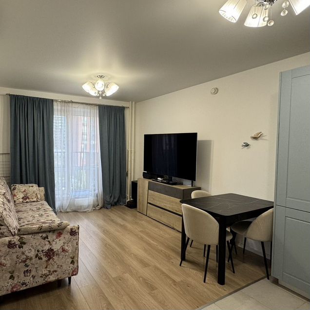 2-к. квартира, 60 м², 4/15 эт.
