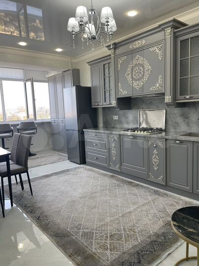 2-к. квартира, 80 м², 6/9 эт.