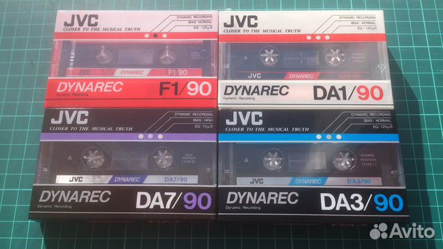 Кассеты в хабаровске. Аудиокассеты JVC. JVC f1 90 DYNAREC. JVC DYNAREC f1. JVC DYNAREC e180hr.