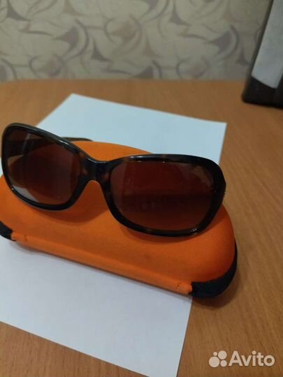 Солнцезащитные очки женские