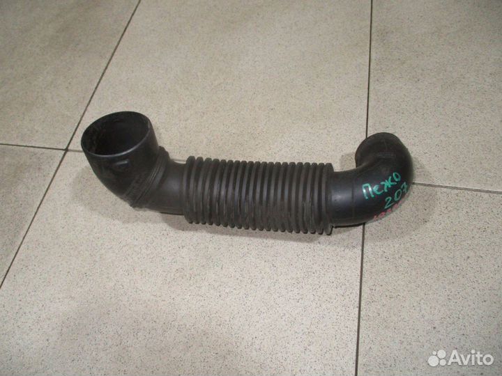 Патрубок воздушного фильтра Peugeot 207