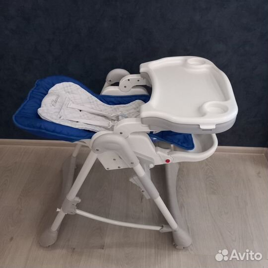 Стульчик для кормления happy baby classic 0+