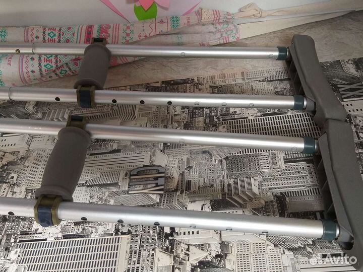 Костыли подмышечные