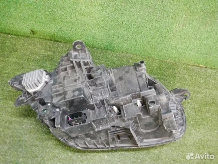 Фара левая Volvo XC90