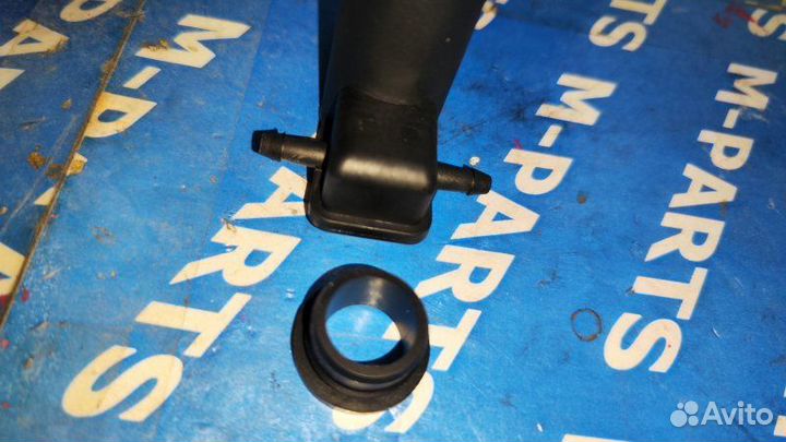 Насос омывателя Mazda Demio DY3W