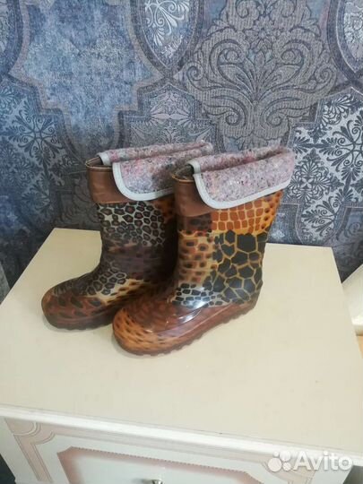 Резиновые сапоги