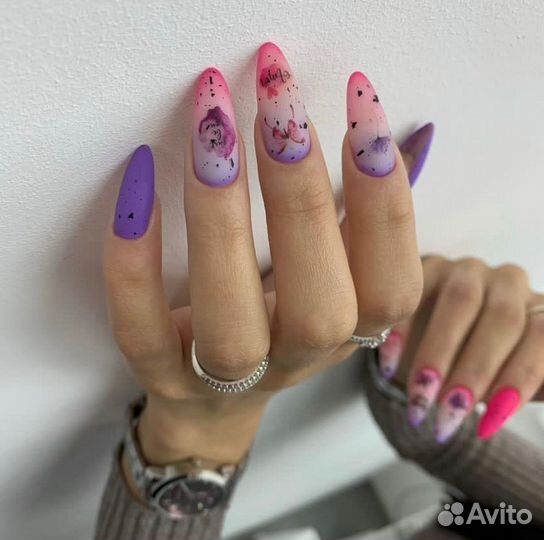 Маникюр. Педикюр. Оформление бровей