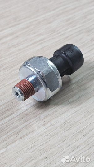 Датчик давления масла ямз 53443, ямз 650 M10 3 кон