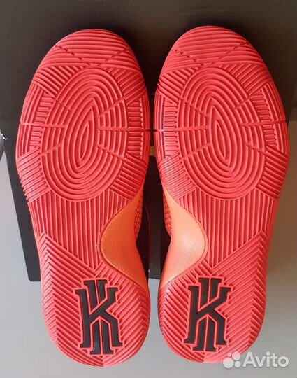 Кроссовки Nike Kyrie 2 Inferno. 44.5 EU