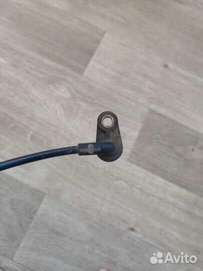 Датчик абс лада иксрей задний левый