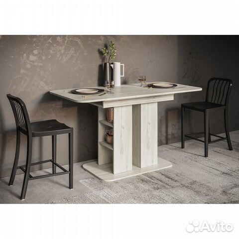 Обеденный стол