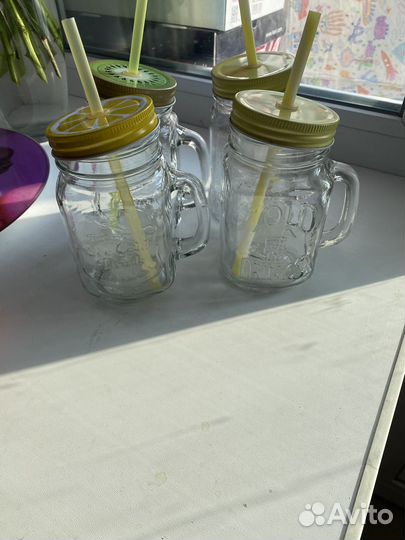 Банка с крышкой и трубочкой для коктейлей 4шт