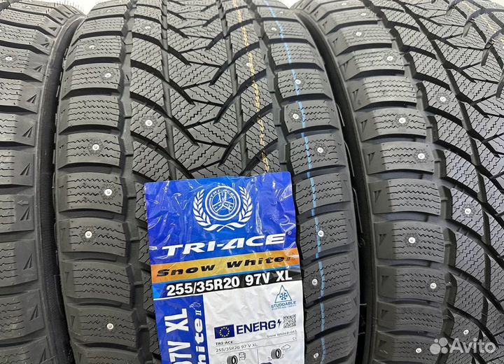 Tri Ace Snow White II 255/35 R20 23J
