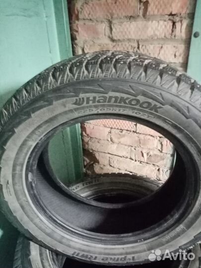 R17 Hankook Winter i'Pike X W429A 225/65, PCD 8x115 DIA 18
