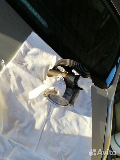 Насос гура на Peugeot 206 (Пежо 206)