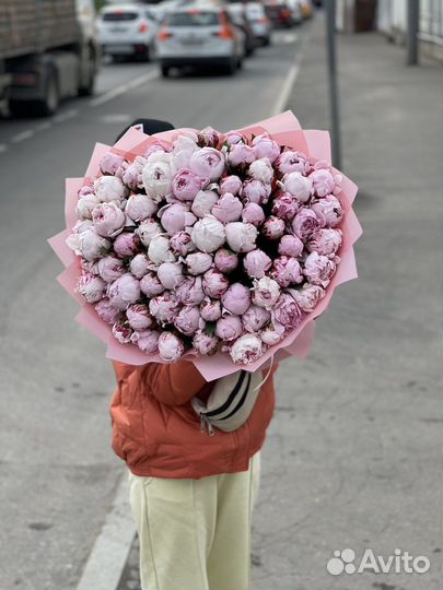 Пионы с достовкой