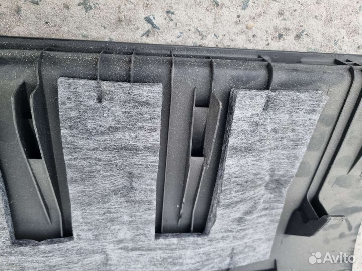 Обшивка багажника Kia Rio 3 857704Y000