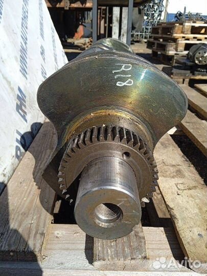 Коленвал Renault Magnum 2002 5001834854