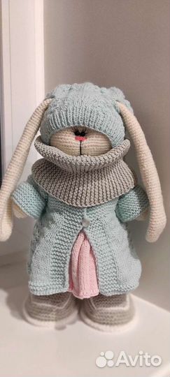 Вязаный заяц