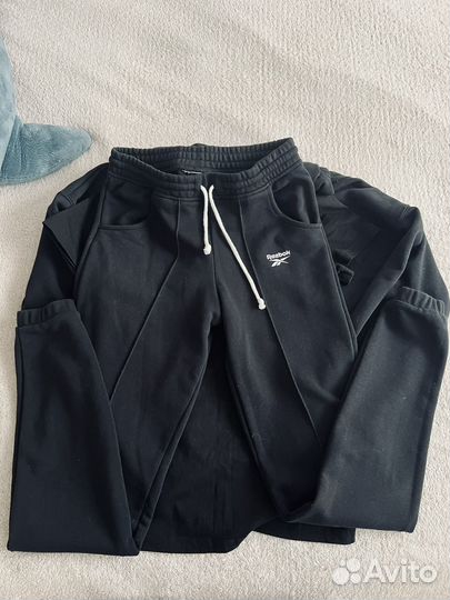 Спортивный костюм reebok женский xs