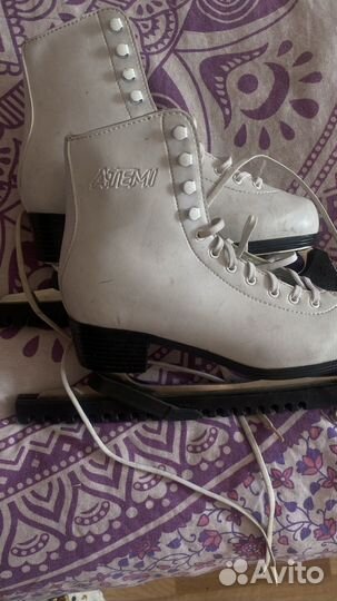 Коньки фигурные