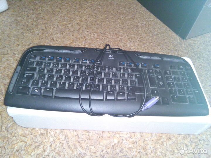 Механическая клавиатура logitech