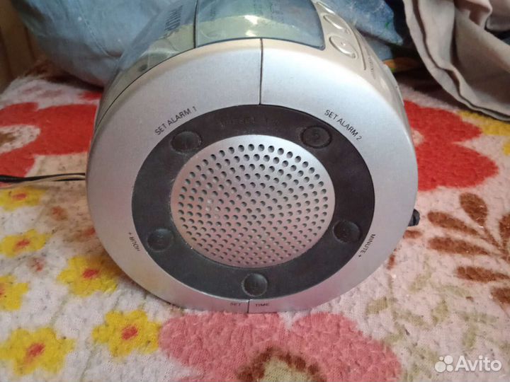 Часы будильник радио с проектором philips