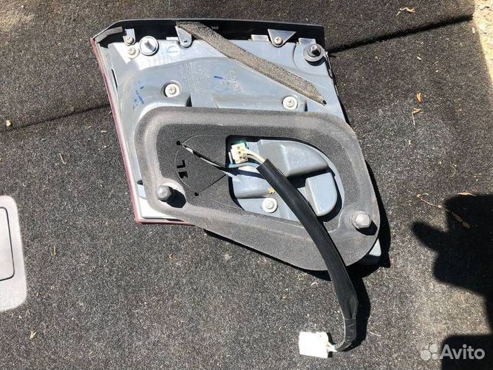 Стоп-сигнал задний левый Lexus Ls460 USF40 1urfse