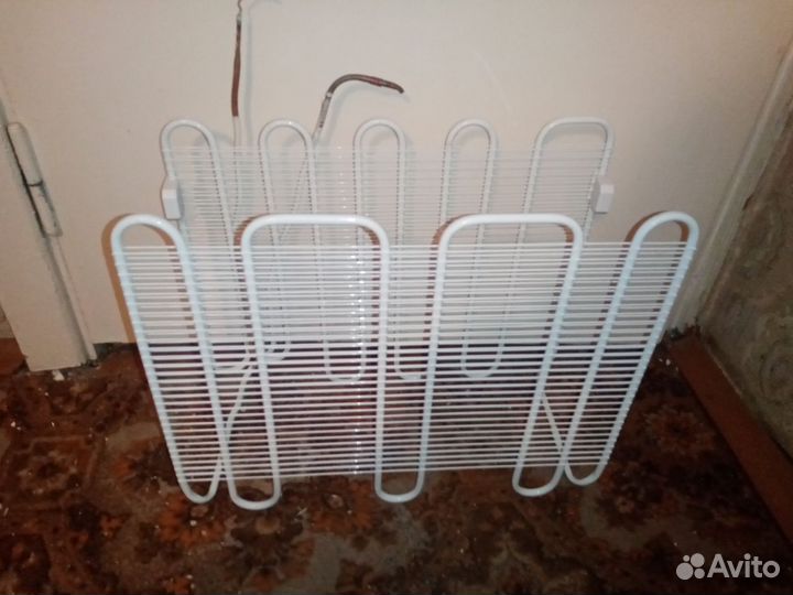 Полки и ящики для холодильника