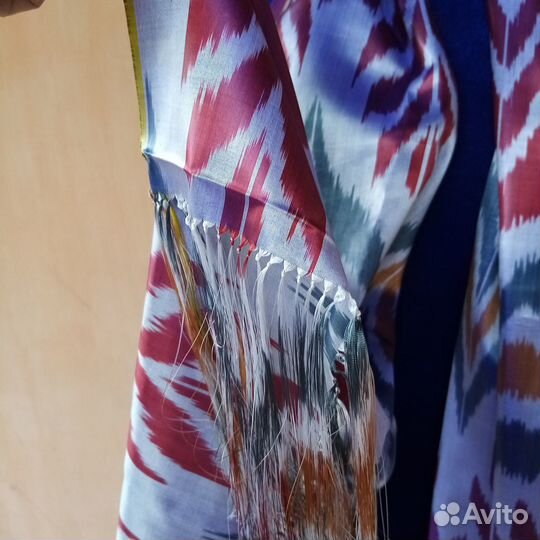 Узбекский шелковый палантин из иката. Бохо шарф