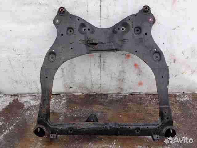 Подрамник Nissan Pathfinder R52