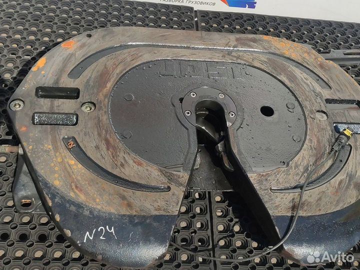 Седло jost 135mm Man TGX