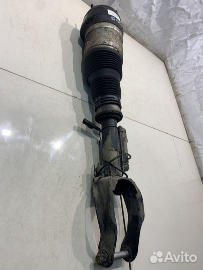 Пневмоамортизатор (передний, левый)