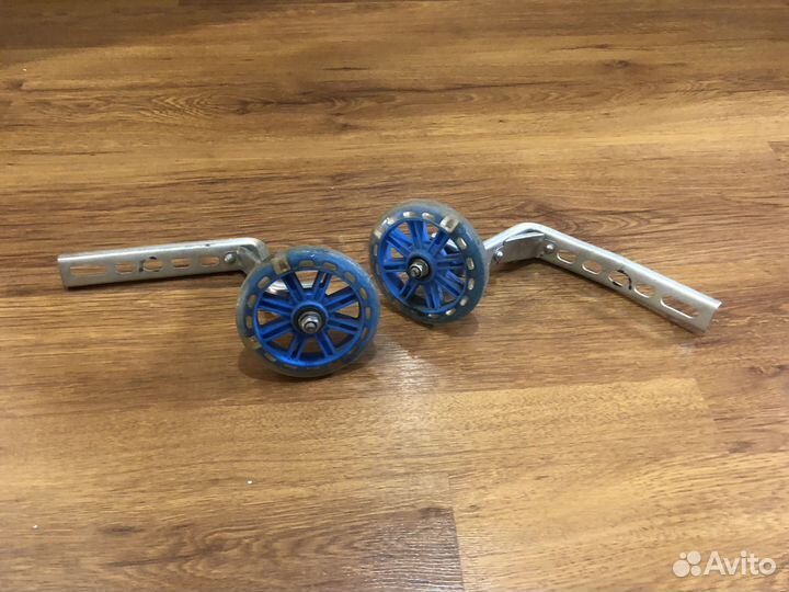 Боковые колеса для велосипеда