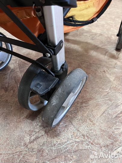 Прогулочная коляска Chicco