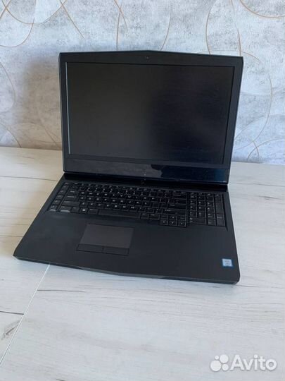 Ноутбук Dell Alienware r5 17