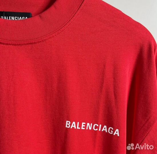 Футболка Balenciaga L в наличии