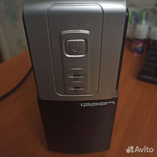 Ибп UPC ippon Back Office 600A/300W