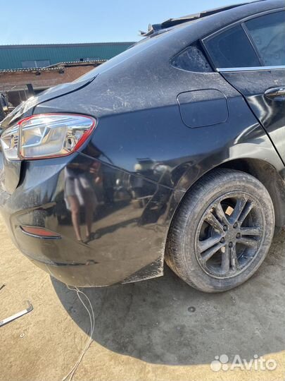Заднее правое крыло Chevrolet Cruze