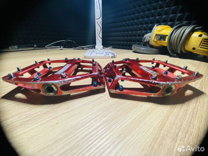 Педали для велосипеда