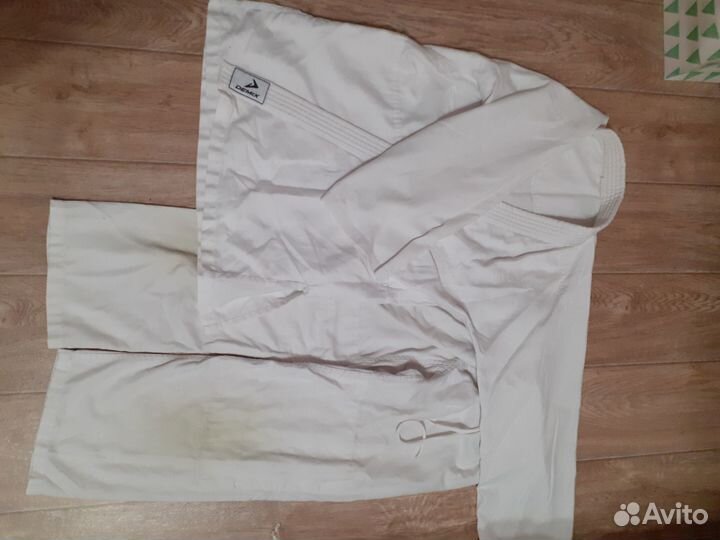 Продам кимоно для дзюдо 150 см