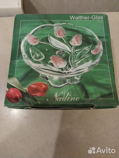 Ваза для фруктов цветное стекло на ножке