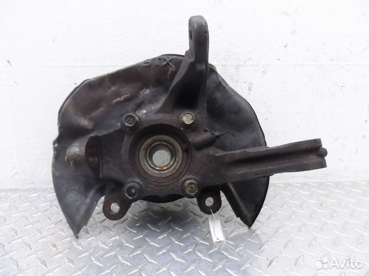 Кулак поворотный левый Acura MDX 2