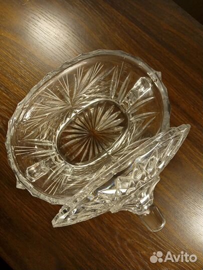 Хрустальная конфетница с крышкой