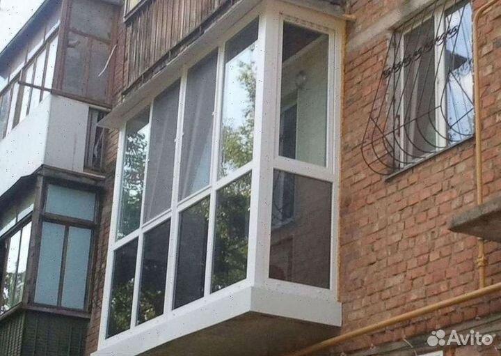 Балконы пластиковые с панорамным остеклением