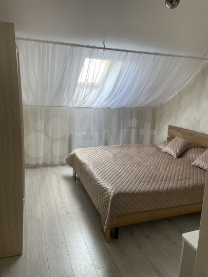 2-к. квартира, 54 м², 4/4 эт.
