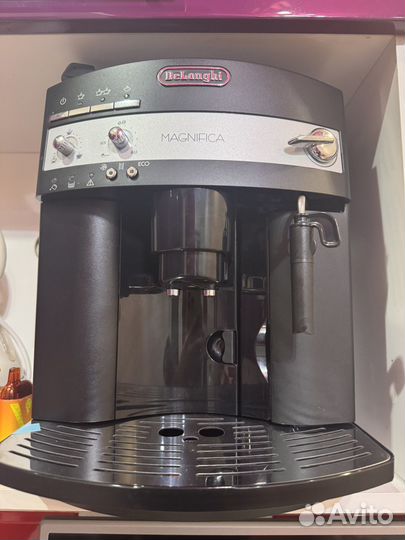 Кофемашина delonghi magnifica