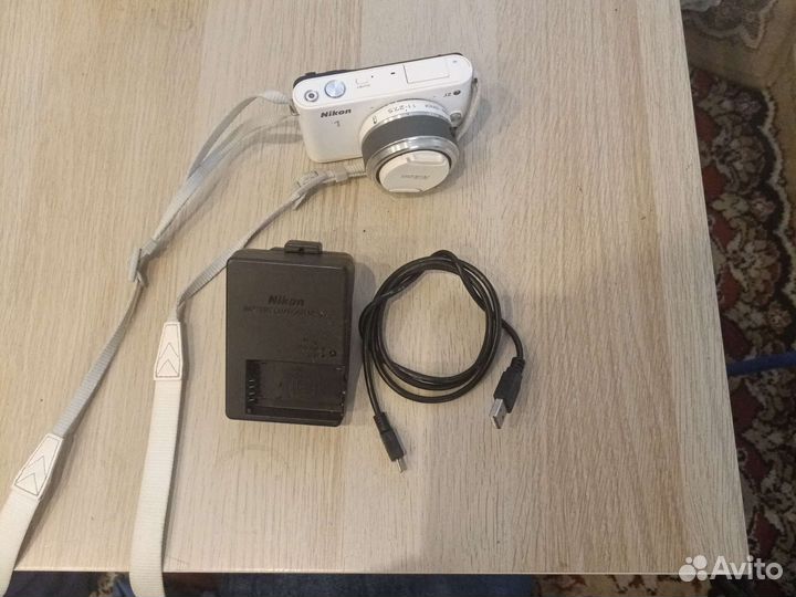 Фотоаппарат Nikon 1 J2