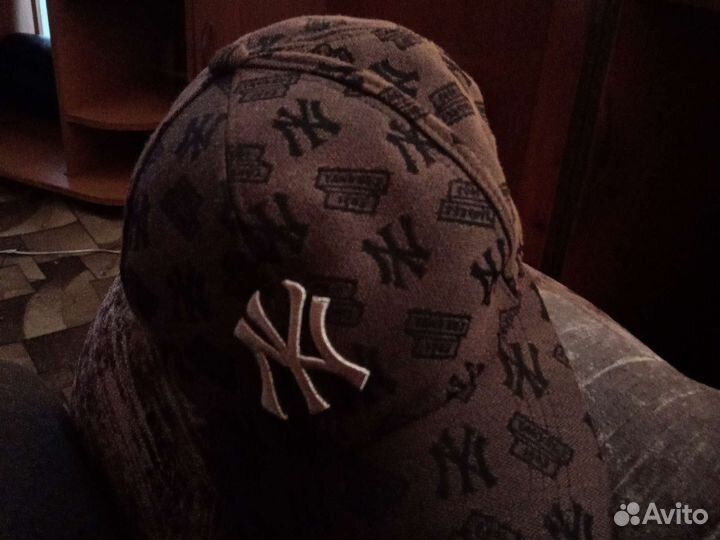 Кепка луйвитон